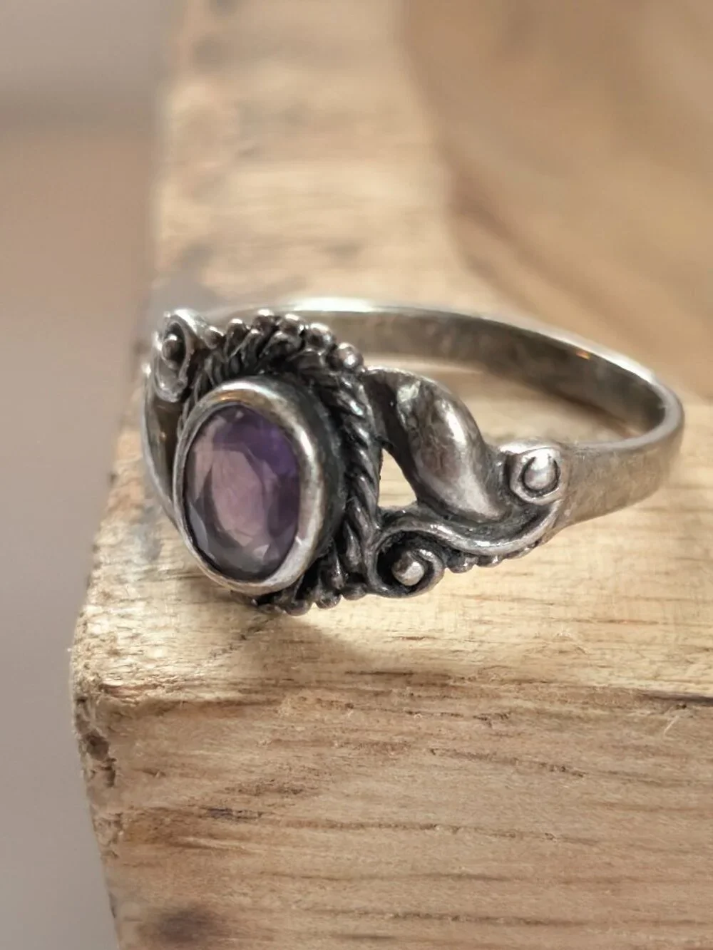 Vintage Sterling Silver Carved Filigree Amethyst Ring Size 7